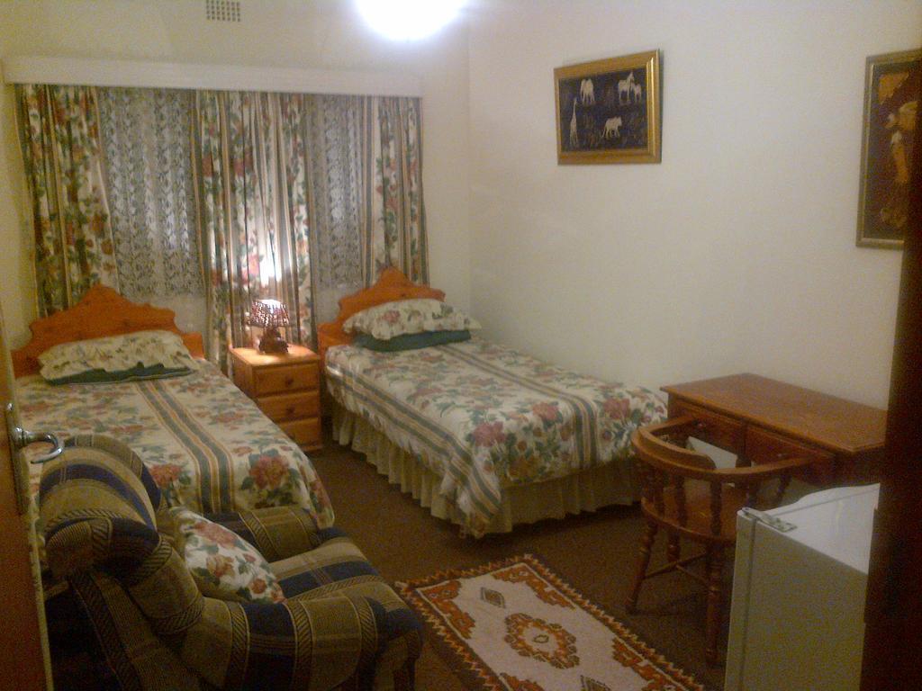Pat'S Place Machadodorp Bagian luar foto